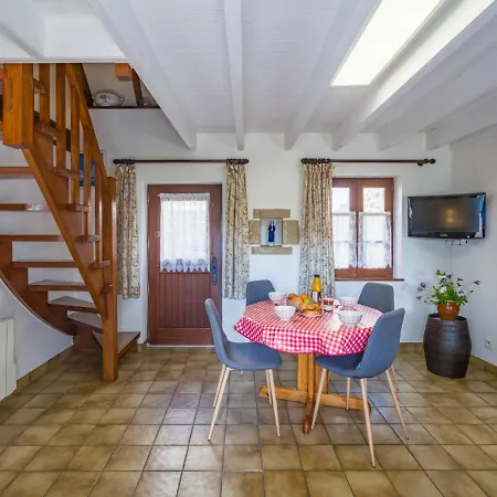 Chez Jeanne By Interhome Dom wakacyjny
